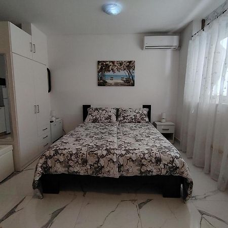 Studio-Apartman Ella Poreč Exterior foto