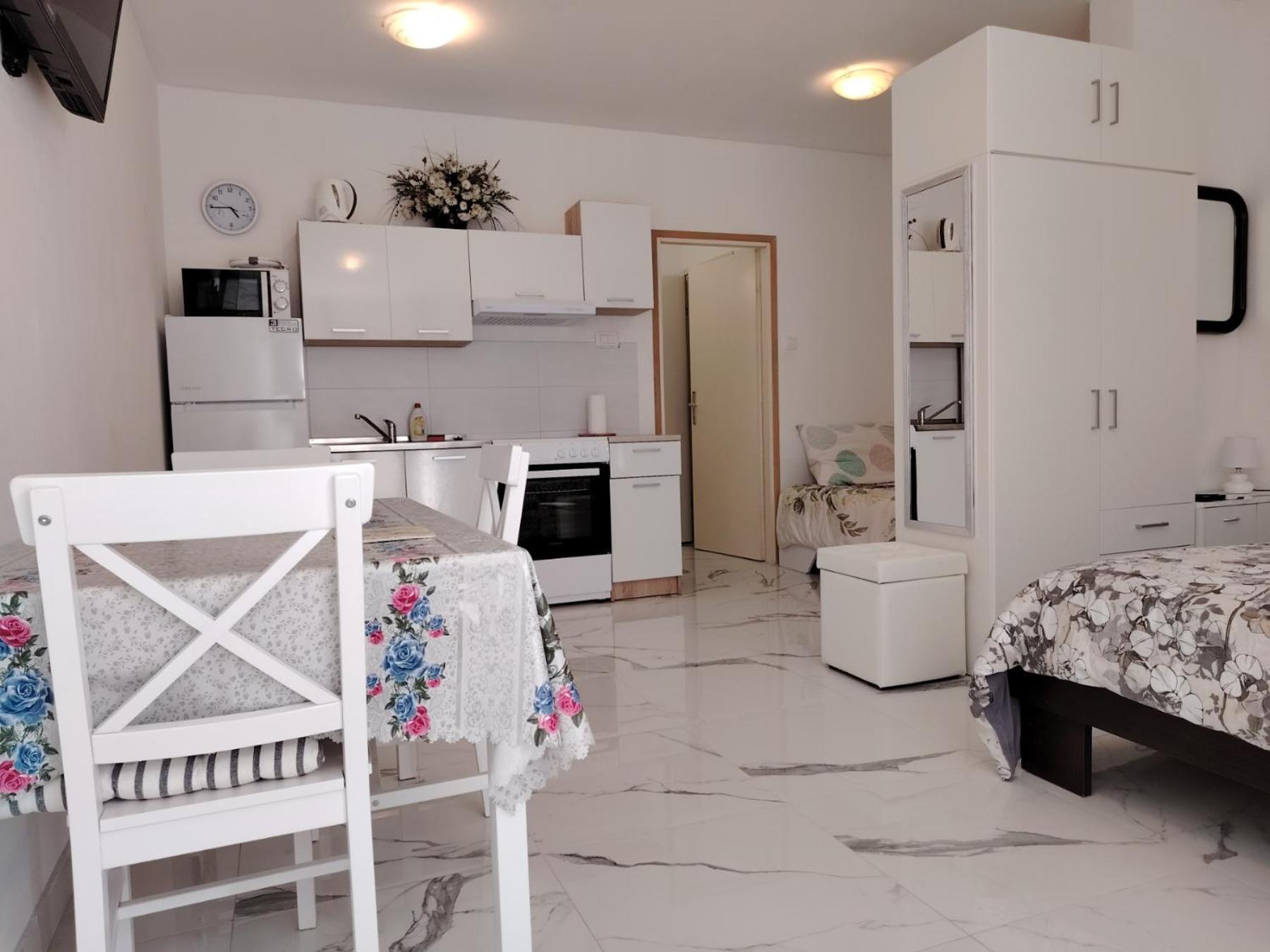Studio-Apartman Ella Poreč Exterior foto